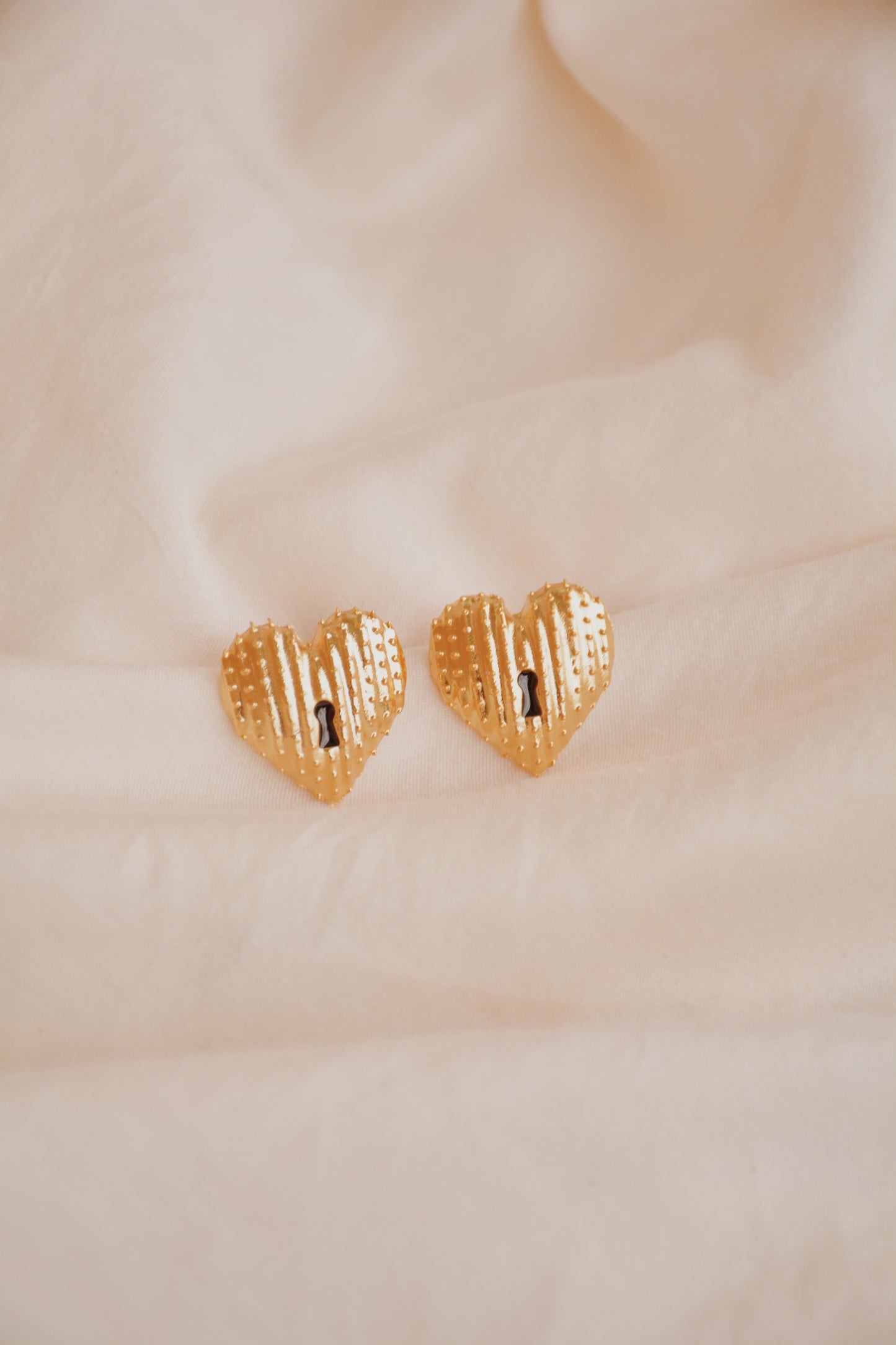 Mini Love Earrings