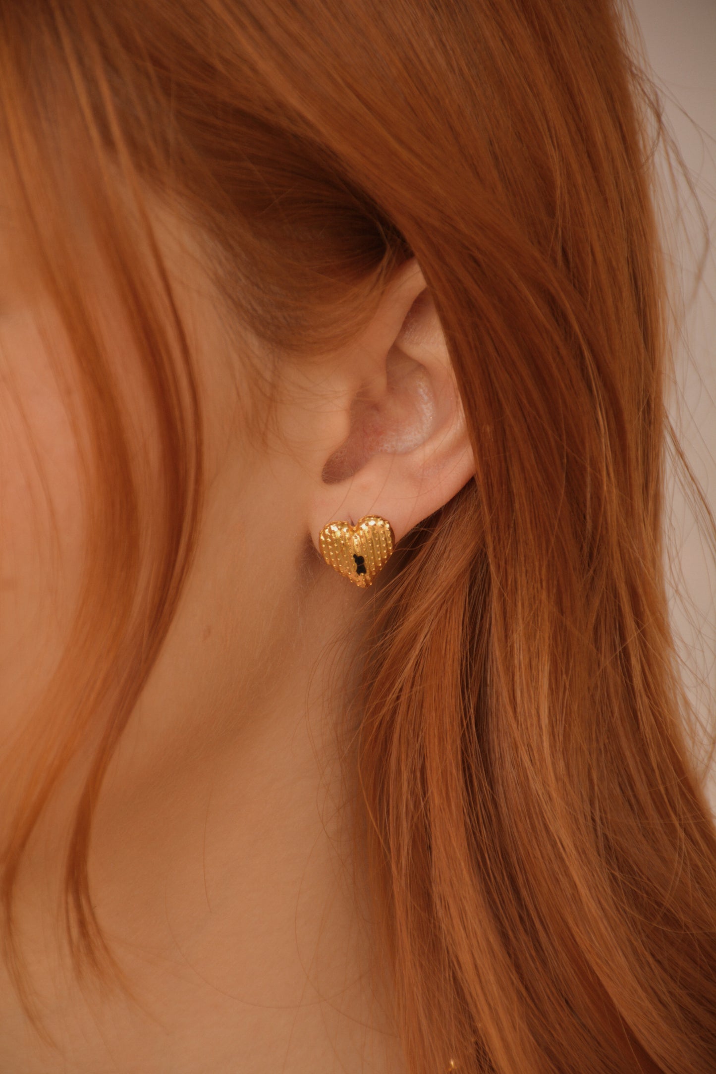 Mini Love Earrings