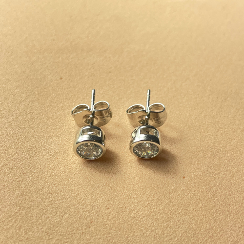 Mini Bling Earring
